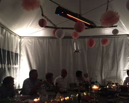 Feest tent opwarmen 